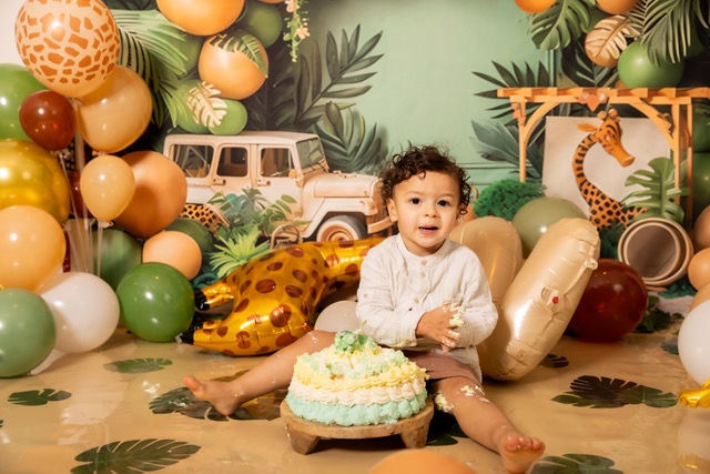 You are currently viewing Smash the Cake : La séance photo tendance pour le premier anniversaire de votre enfant